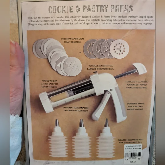 LIKE NEW Williams Sonoma Cookie and Pastry Press - Picture 5 of 11